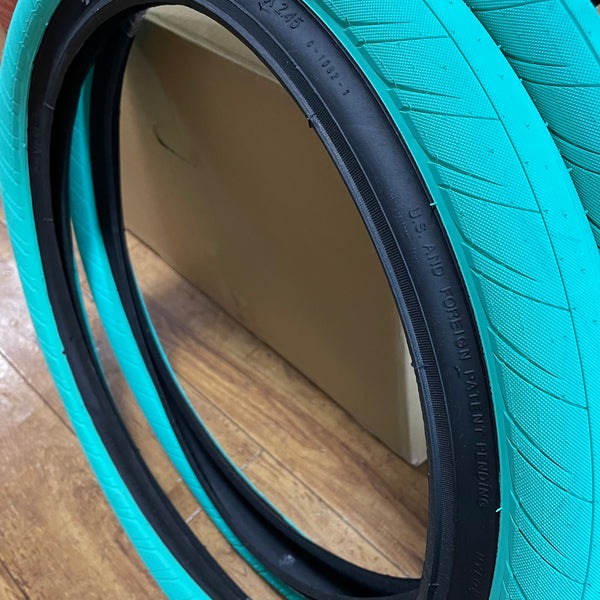 BMXタイヤ　ネオクラシック？PRIMOコメット2本セット 71DAC6DE-C745-475A-9AA1-