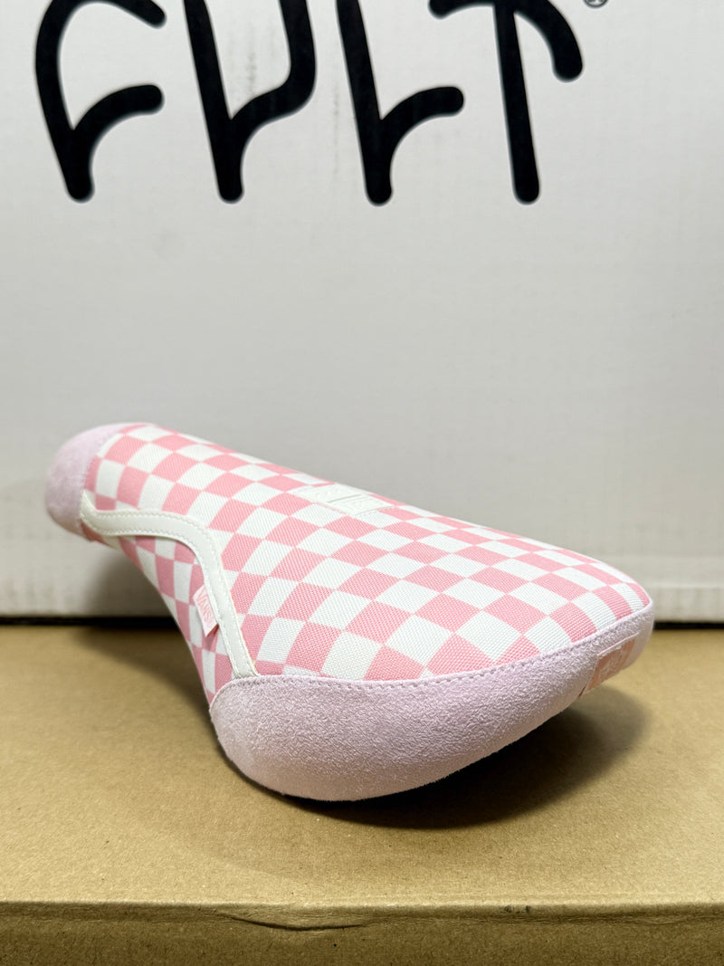 CULT X VANSシート SLIP-ON CHECKERBOARD / ピンク&ホワイト-ガムベース