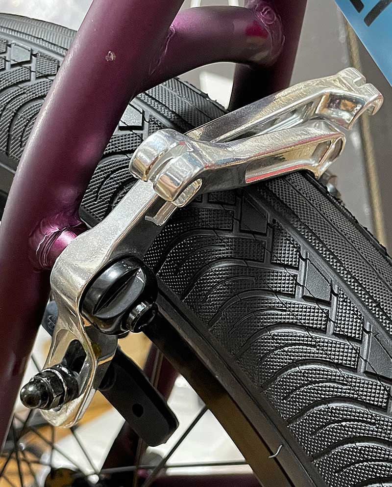 【おすすめ】HARO 2023年 HOOVER 20.75" / マットトランスメルロー【フルクロモリ・フリコ】