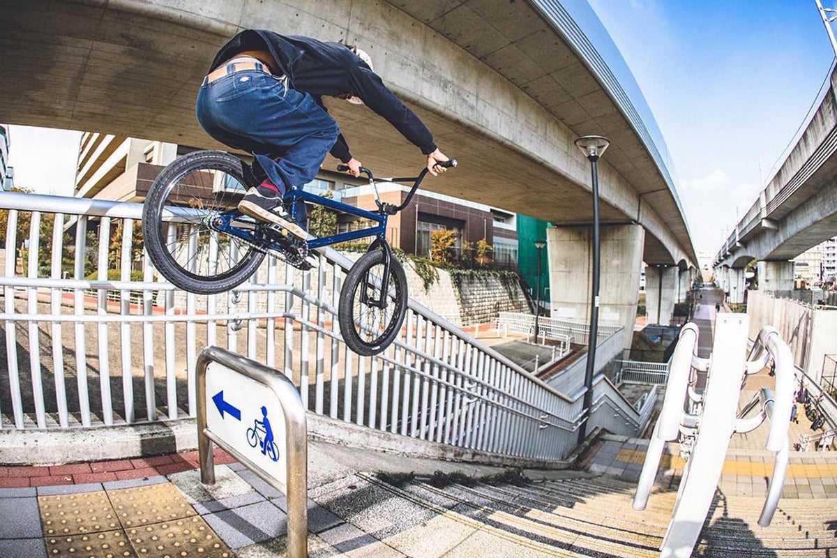 ALIVE INDUSTRY DVD – BMXショップワンダーランド